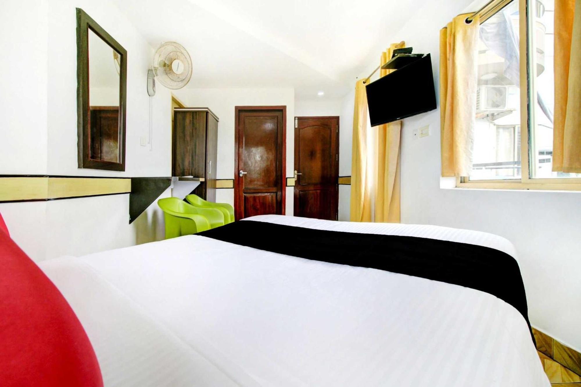 Collection O 75308 Floatel International Beach Resort Kannur Exterior photo